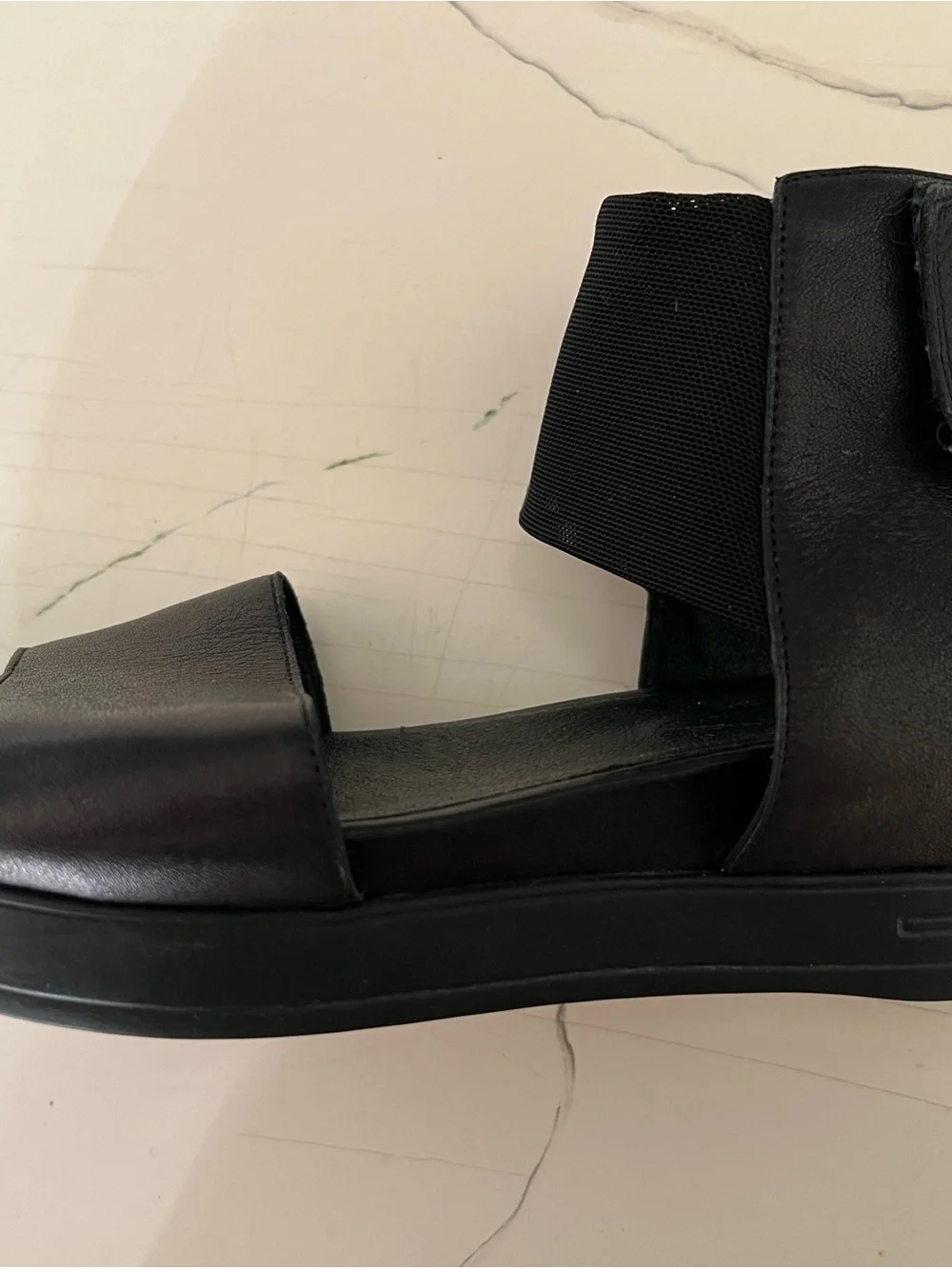 Eileen Fisher Women’s Sandals with Adjustable Strap size 7.5